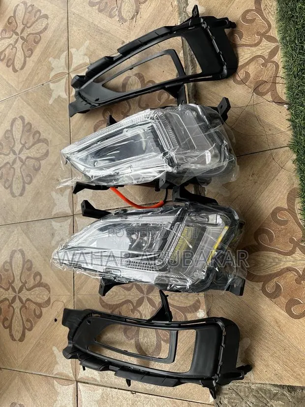 Hyundai Tucson 2019 Fog Light and Covers · Photo 1