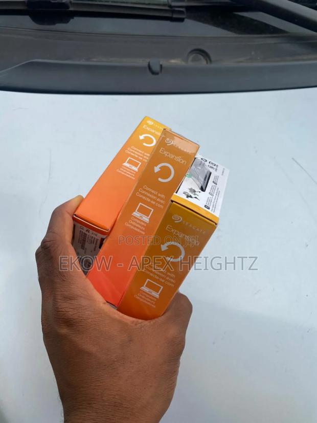 1tb / 2tb Seagate External Hard Drive / 1 and 2 Terabyte · Photo 3