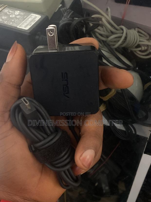 Asus AC Adapter /Charger Flat Mouth, 19v=1.75A Uk Used · Photo 8