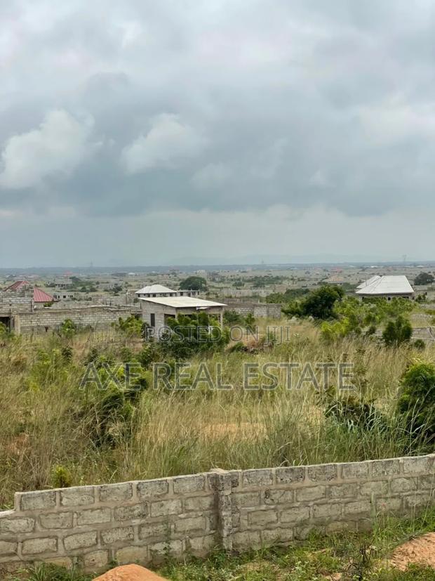 Hot CAKE Discount on Titled Plots at Tema Community 25 · Photo 1