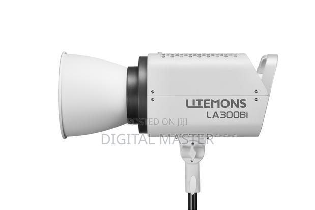 Godox Litemons La300bi Bi-color Led Monolight · Photo 2
