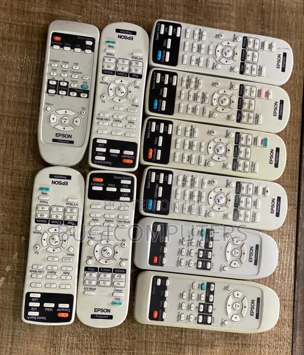 Epson Projector Remote Controller · Photo 3