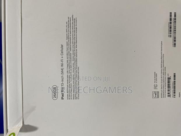New Apple iPad Pro 12.9 (2022) 256 GB Black · Photo 3