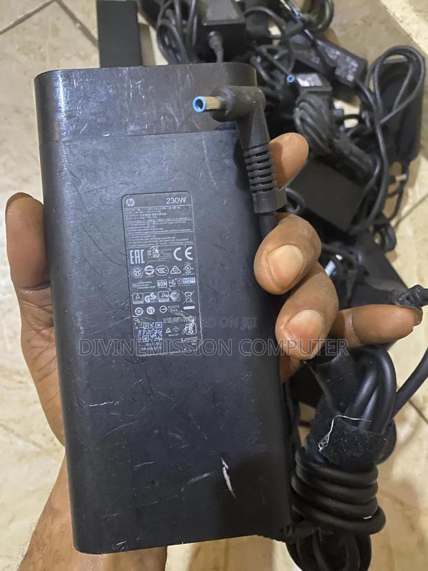 Hp Blue Pin Uk Used Charger/Adapter 19.5v=11.8A, 230w · Photo 2