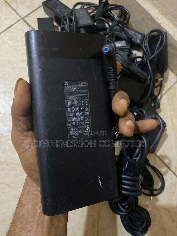 Hp Blue Pin Uk Used Charger/Adapter 19.5v=11.8A, 230w · Photo 3