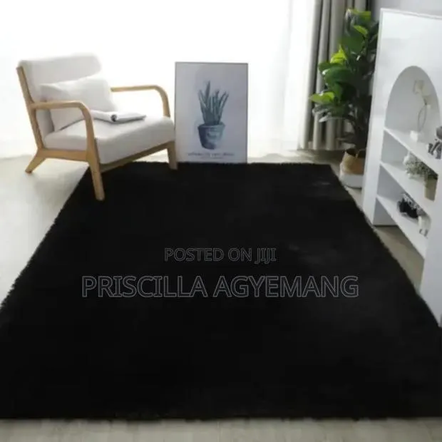 Beautiful Fluffy Carpet Available · Photo 1