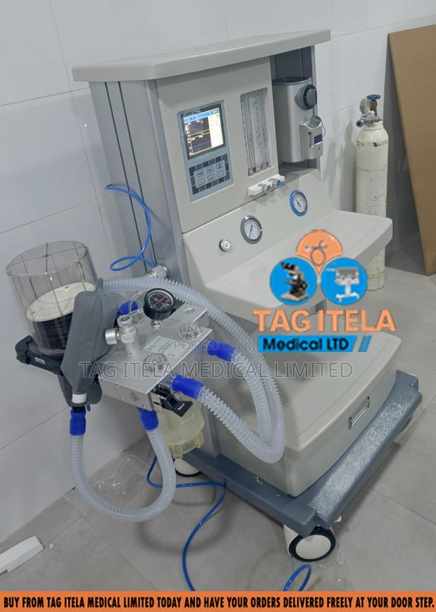 Anesthesia Machine (Single Vaporizer) · Photo 3
