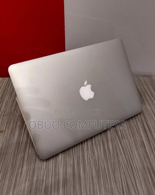 Laptop Apple MacBook Pro 8GB Intel Core i5 SSD 256GB · Photo 2