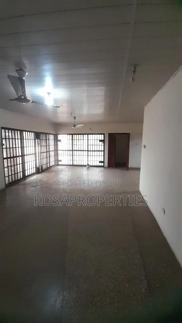 4bdrm Apartment in Labadi Palm Wine for rent · Photo 7