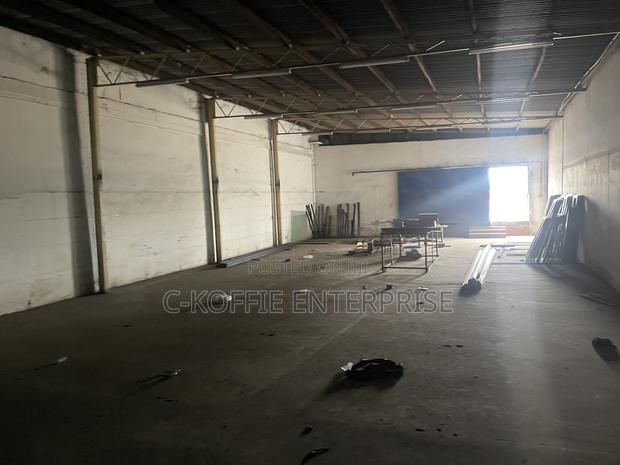 300 SQM Warehouse at Accra for Rent · Photo 5