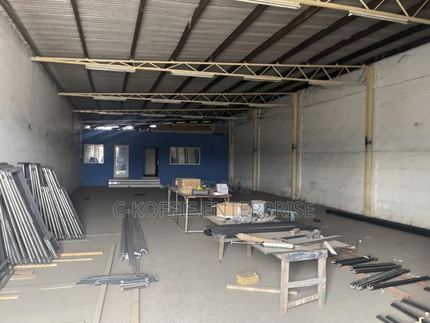 300 SQM Warehouse at Accra for Rent · Photo 4