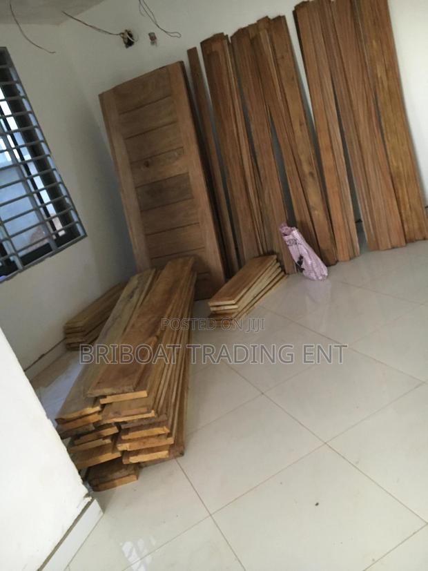 Wooden Doors · Photo 1