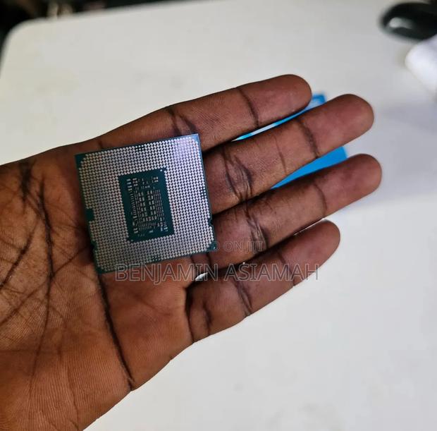 10th Generation I5 Processor · Photo 2