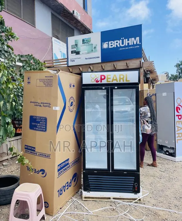 Silent Cooling Pearl PVC 622 Double Door Display Frige. · Photo 1