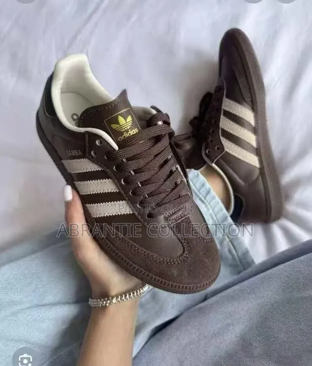 Original Lace on Adidas Samba Available · Photo 1