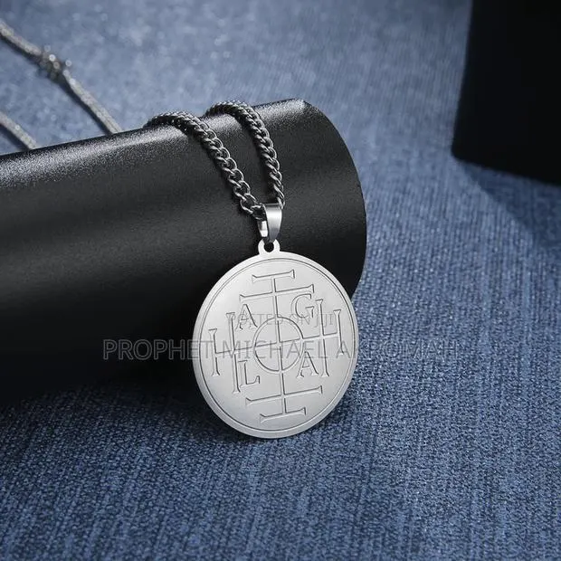 Holy Agla Seal Amulet Necklace · Photo 1