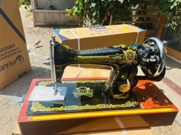 Brand New Sowing Machine Butterfly · Photo 1