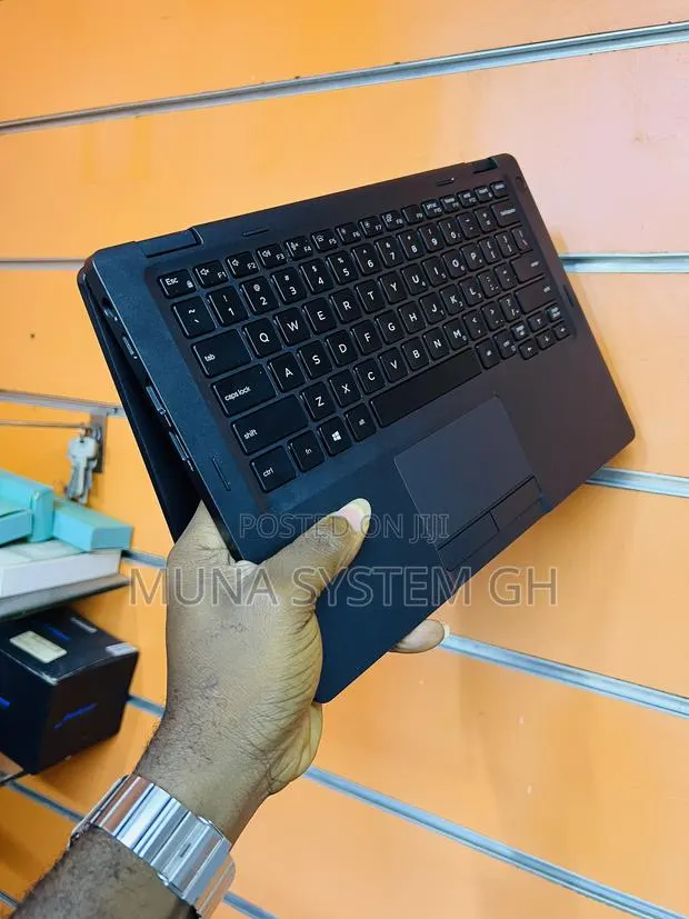 Laptop Dell Latitude 5300 8GB Intel Core i5 SSD 256GB · Photo 1