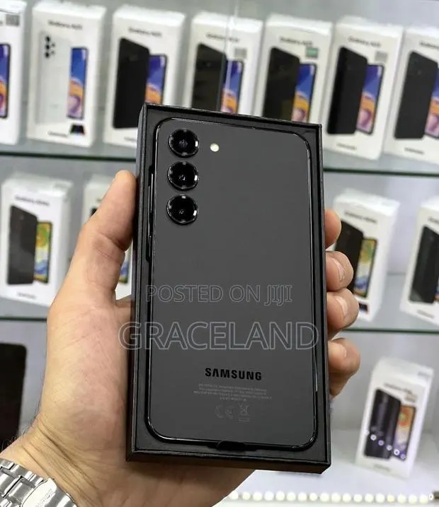 New Samsung Galaxy S25 FE 256 GB Black · Photo 1