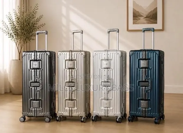 Luxury Aluminum · Photo 1