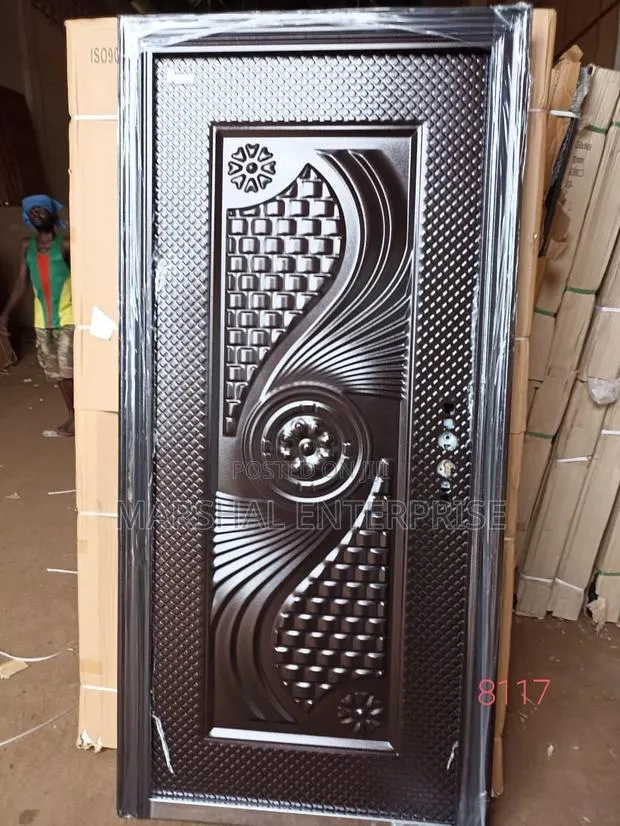 Single Door for All Weather · Photo 1