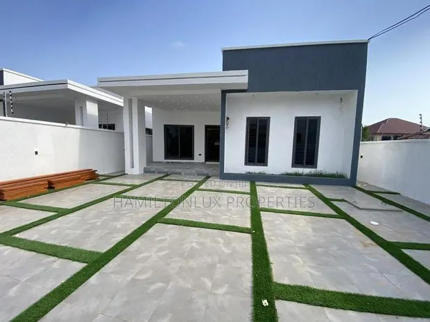 3bdrm House in Lakeside for sale · Photo 1