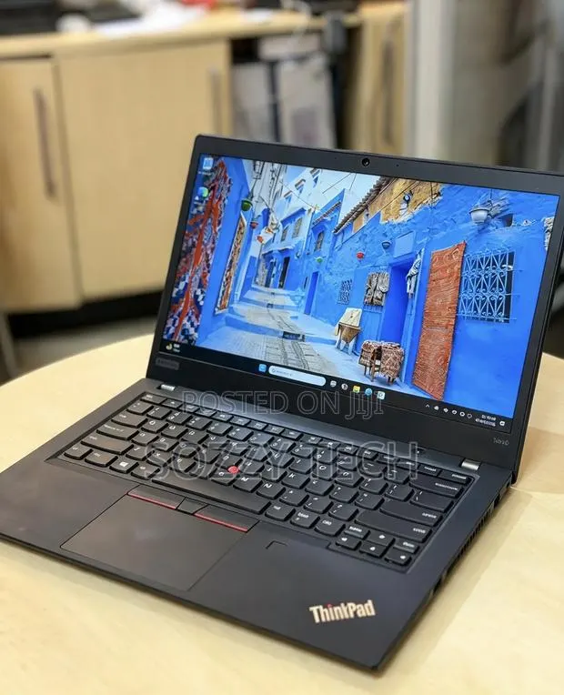 Laptop Lenovo ThinkPad t495s 16GB AMD Ryzen 7 SSD 256GB · Photo 1