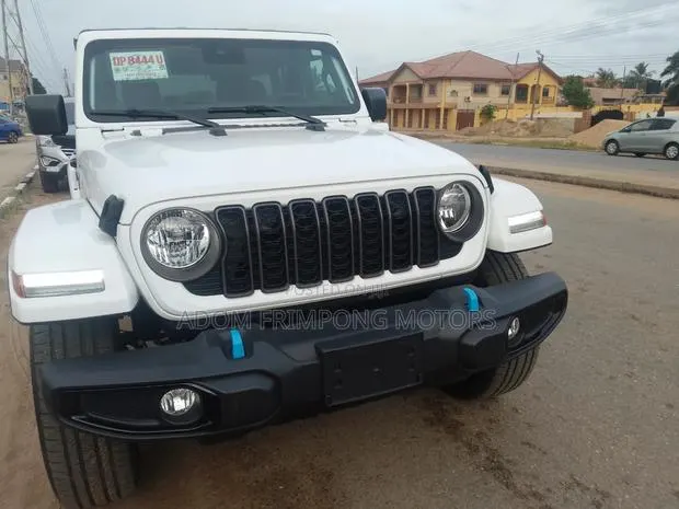 Jeep Wrangler 2024 White · Photo 1