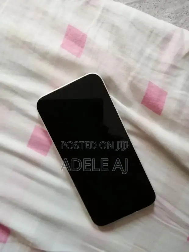 Apple iPhone 14 128 GB White · Photo 1