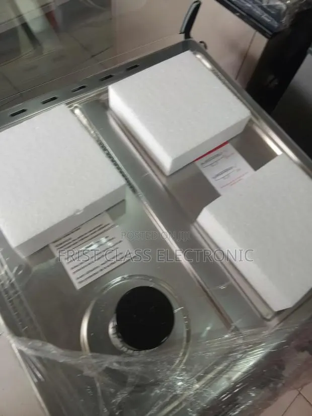 Premium Gas Stove, Everyday Reliability · Photo 1