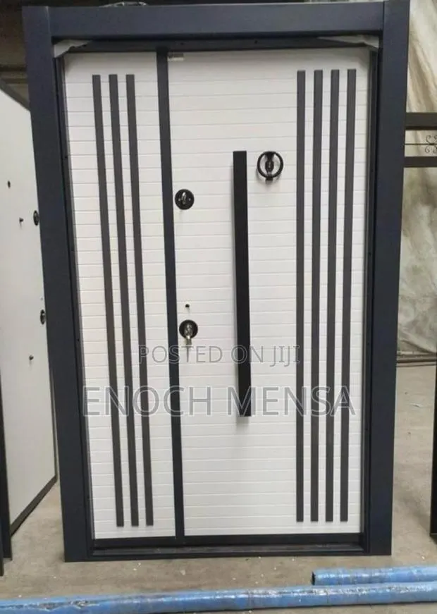 Heavy Security Door · Photo 1