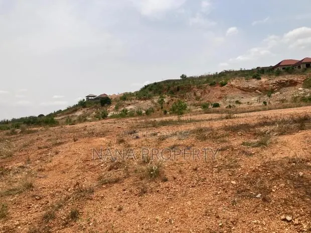 Fourty Acres of Land for Sale Located at Oyibi Bawaleshie · Photo 1