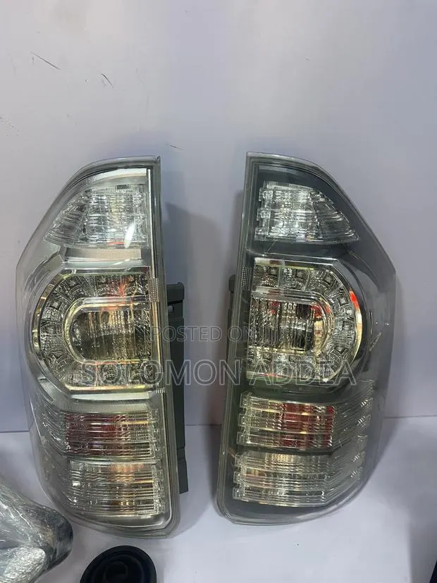 Toyota Voxy Model, Roughly 2007–2013) LED Rear Tail Light Assemblies. · Photo 1