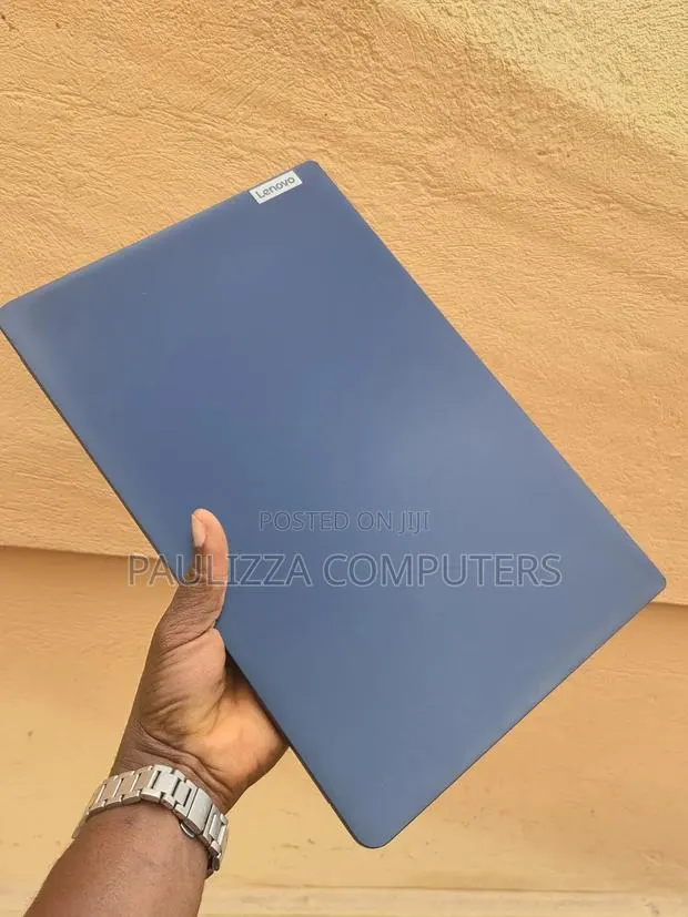 Laptop Lenovo Ideapad 3-14IIL05 8GB Intel Core i5 SSD 256GB · Photo 1
