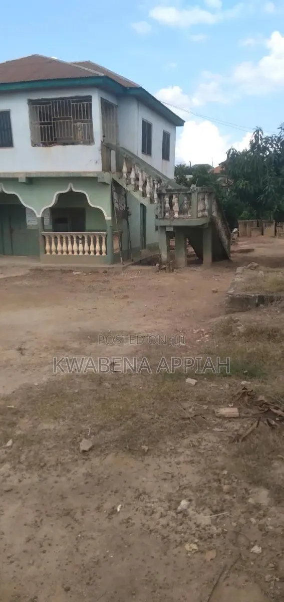 School Is on Sales at Atonsu Adagya