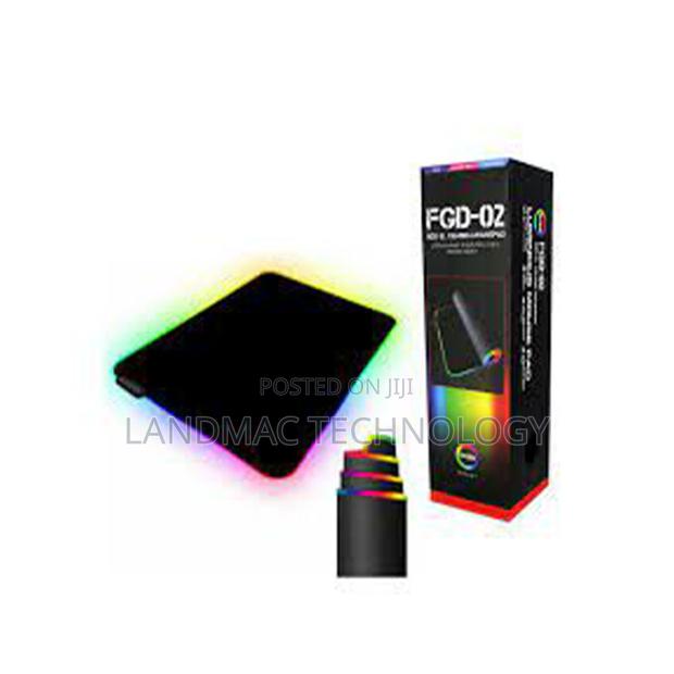 Gaming Mouse Pad RGB, LED Lighting Effects Gaming Mice Pad · Photo 3