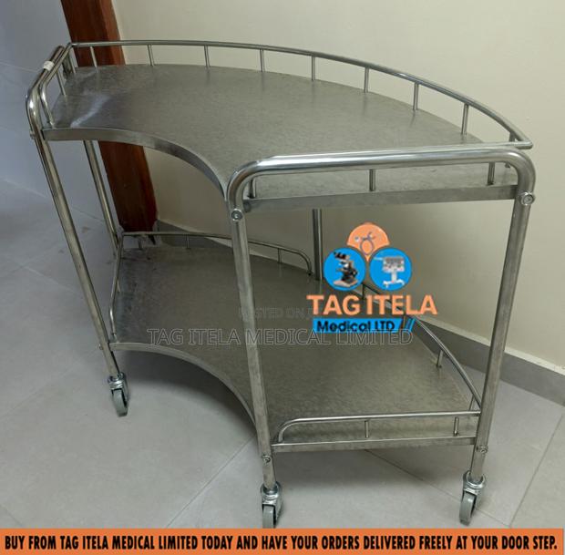 Medicine Trolley (Half Moon) · Photo 1