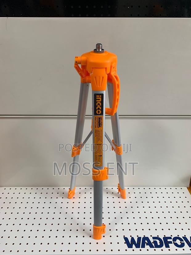 Tripods for Laser Levels - Hllt01152 · Photo 2
