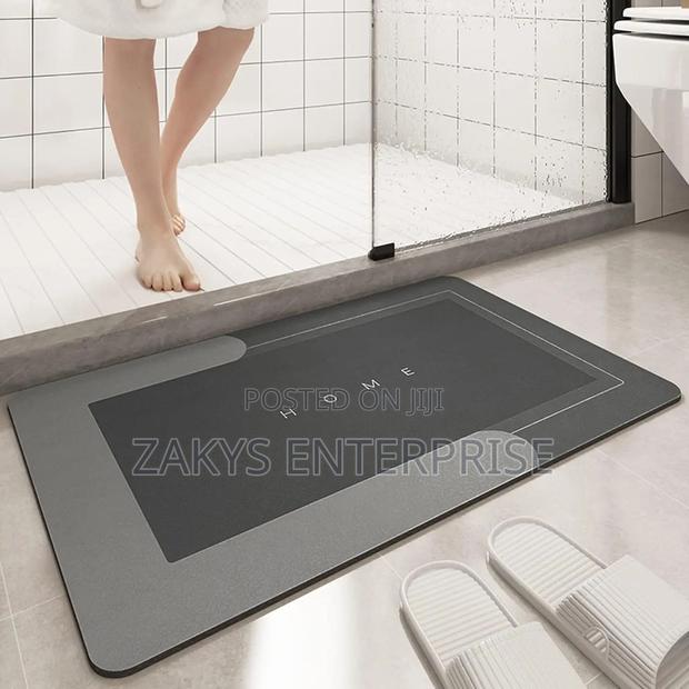 Non Slip Bathroom Mat · Photo 3