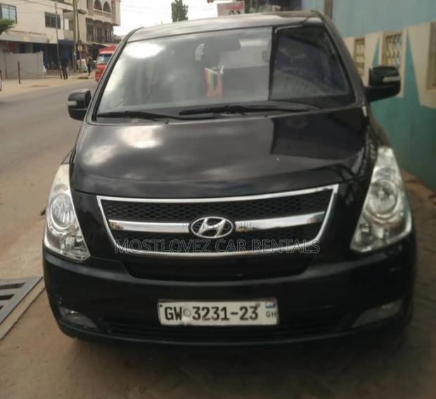 Car Rentals- 10-12 Seats Bus for Rent-Hyundai Buses · Photo 1