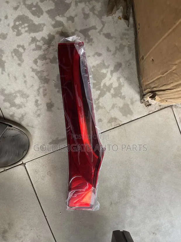 Honda Fit 14 Boot Light · Photo 1