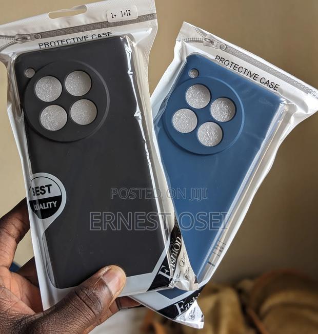 Oneplus 12 Silicon Case · Photo 1