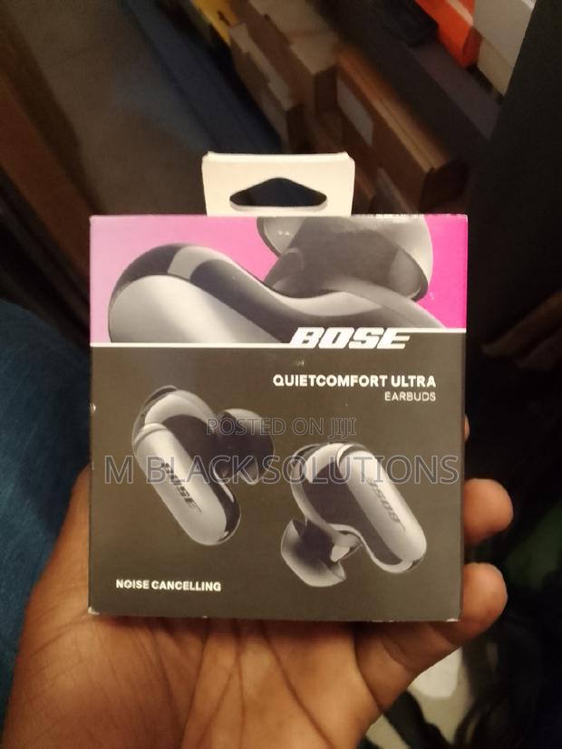 Bose Quite Comfort Ultra Earbuds · Photo 1