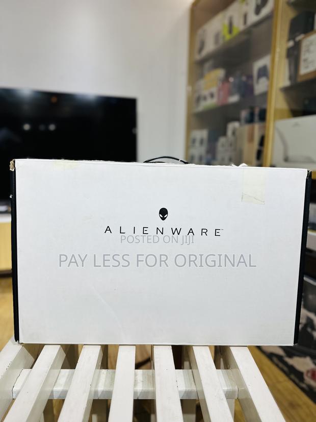 New Laptop Dell Alienware 17 R2 64GB AMD Ryzen 9 SSD 1T · Photo 1