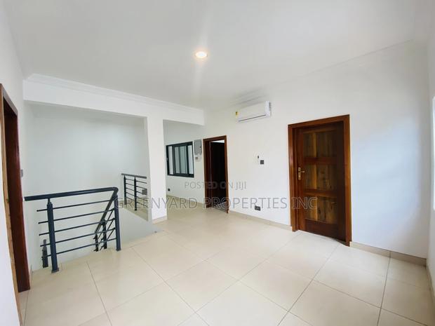 4bdrm House in Ogbojo, East Legon for sale · Photo 7