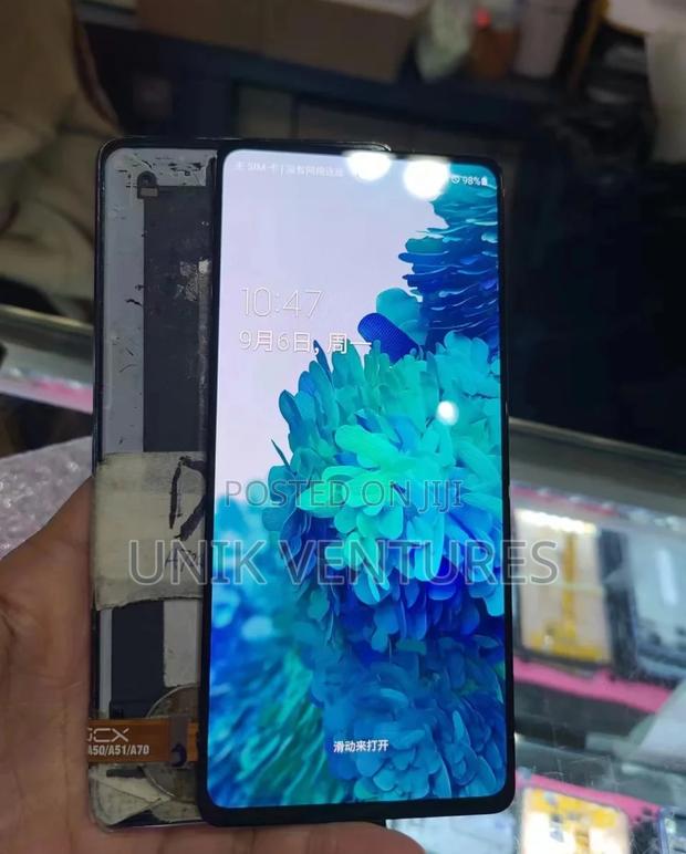 S20fe Screen Replacement · Photo 1
