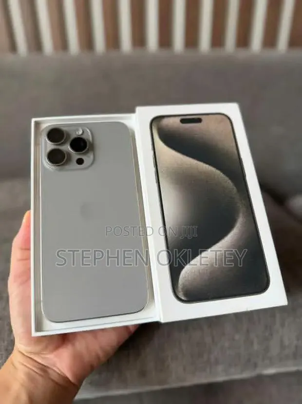 New Apple iPhone 15 Pro Max 256 GB Silver · Photo 1