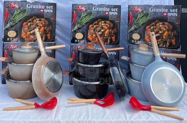 Nonstick Cookware Set · Photo 1