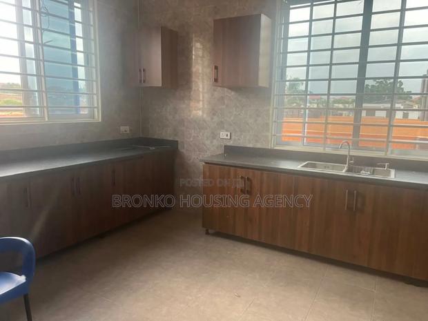 3bdrm House in Bronko Housing, Spintex for sale · Photo 8