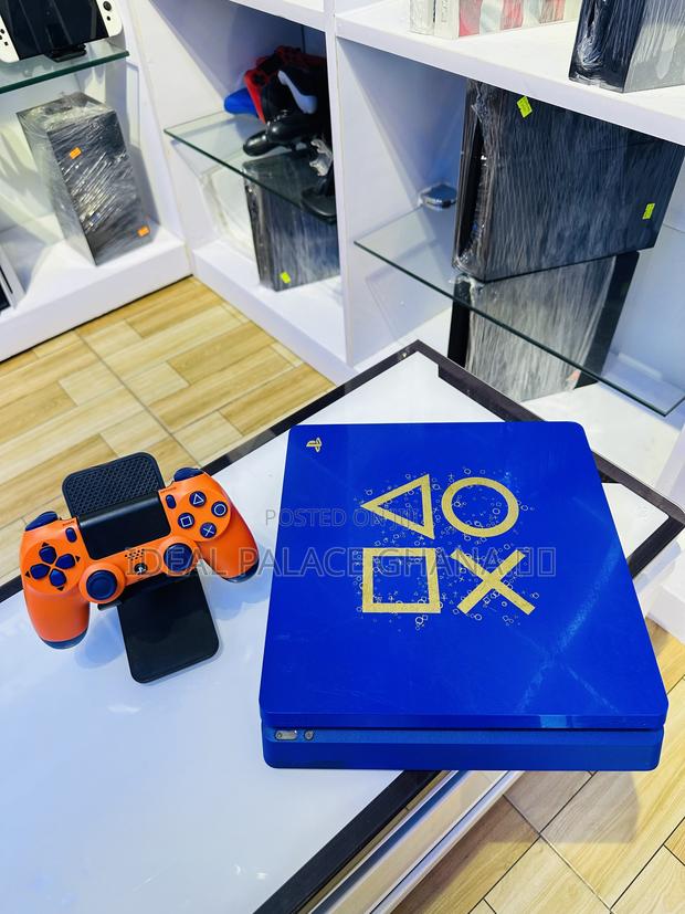 Blue Edition With 10 Games · Photo 2